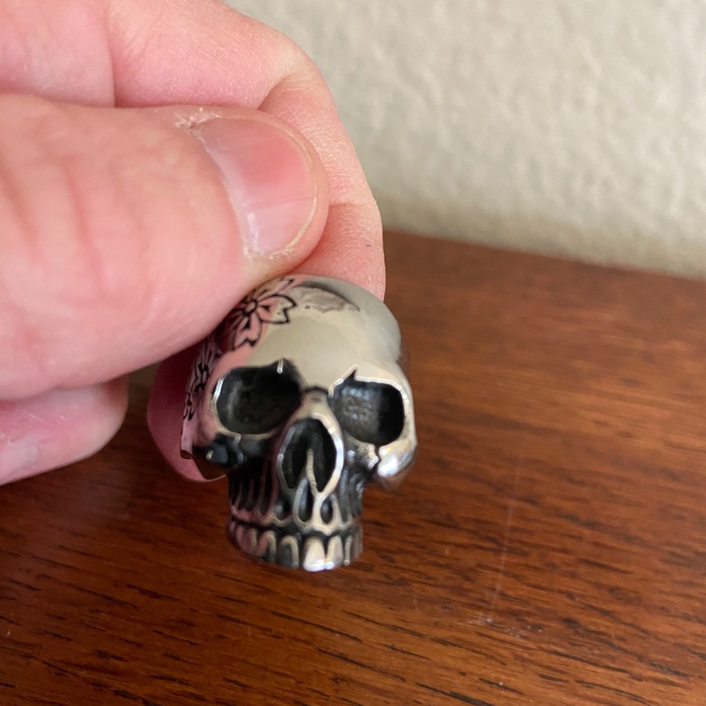 Vintage 90s Skull & Flowers Stainless Steel Stamped